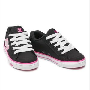 GIRLS' DC LITTLE KID & BIG Kid  SNEAKERS size 1.5 never worn